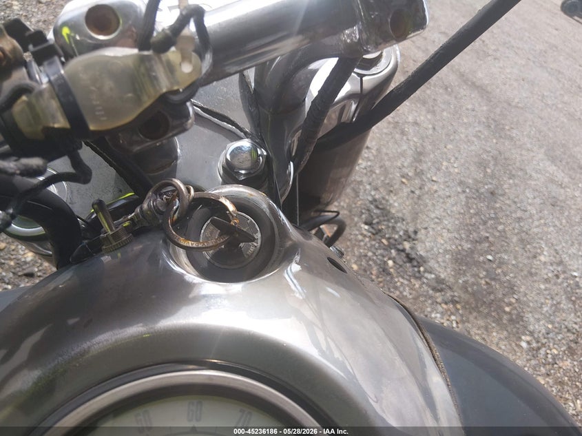 2001 Yamaha Xv1600 Al VIN: JYAVP02E11A012885 Lot: 45236186