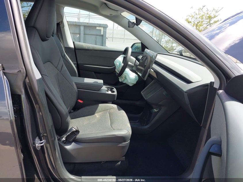 TESLA MODEL Y 2026 VIN 7SAYGDED3TA696117