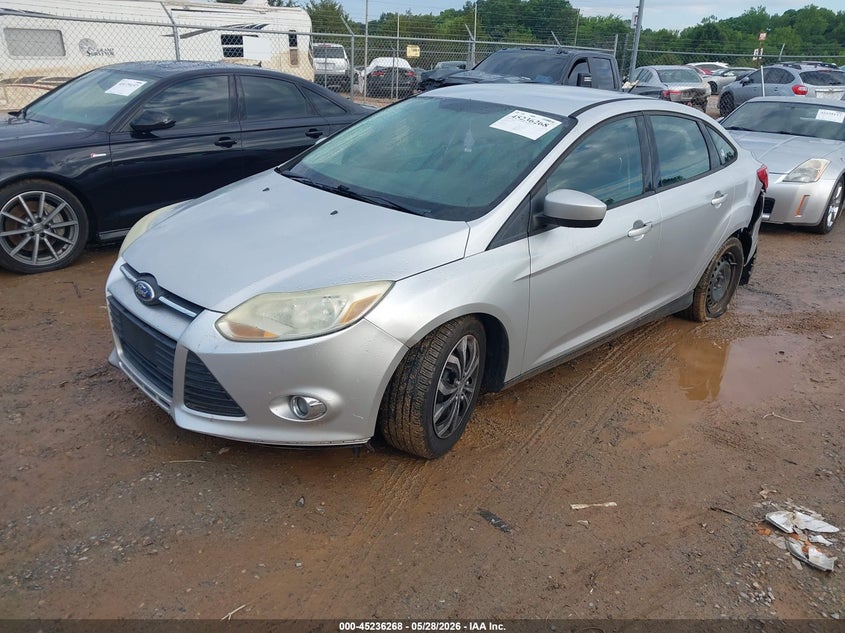 Vin: 1fahp3f27cl217076, lot: 45734059, ford focus se 20122