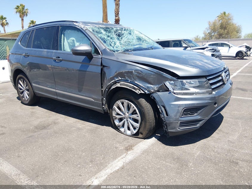 VOLKSWAGEN TIGUAN 2018 VIN 3VV3B7AX8JM133813