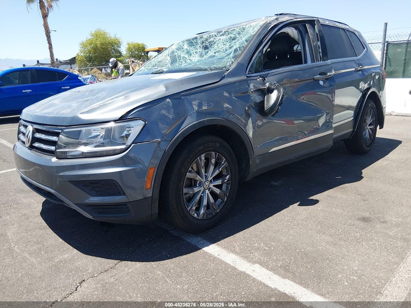 VOLKSWAGEN TIGUAN 2018 VIN 3VV3B7AX8JM133813