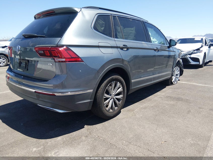 VOLKSWAGEN TIGUAN 2018 VIN 3VV3B7AX8JM133813