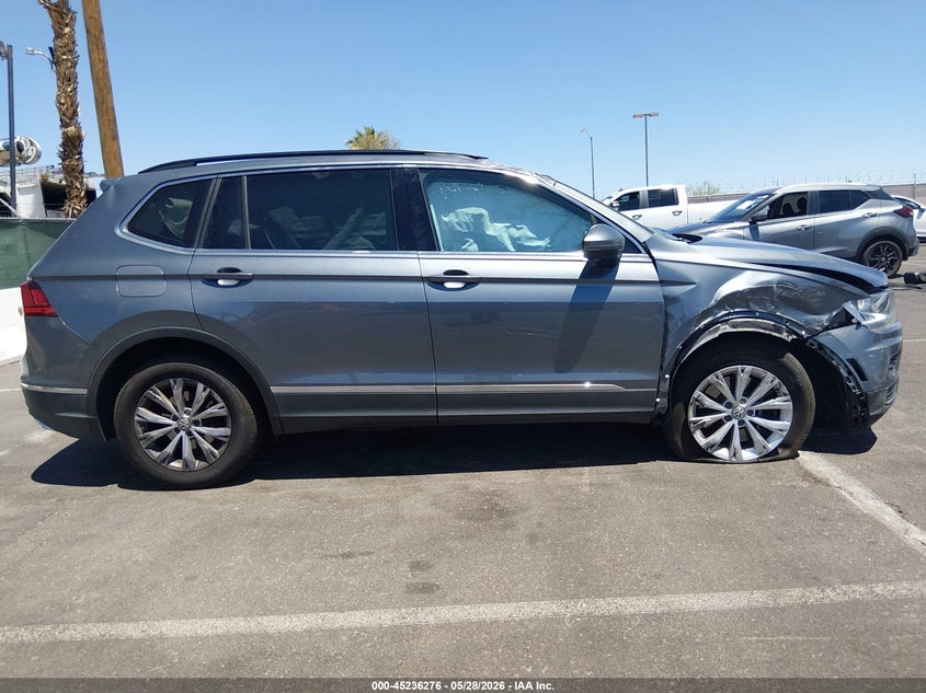 VOLKSWAGEN TIGUAN 2018 VIN 3VV3B7AX8JM133813