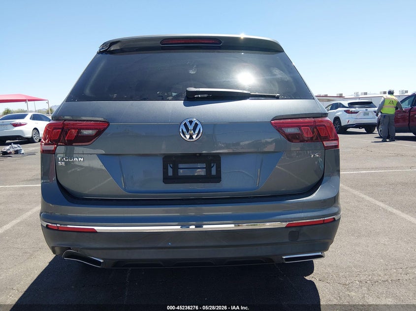VOLKSWAGEN TIGUAN 2018 VIN 3VV3B7AX8JM133813