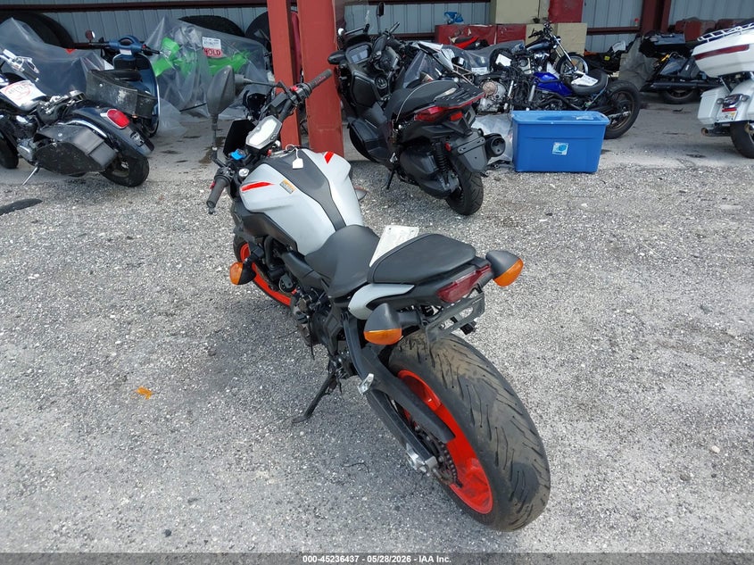 VIN: JYARM27E8KA003634 2019 YAMAHA MT07