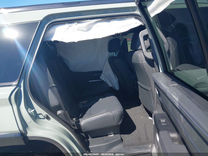 2025 Toyota Sequoia Platinum VIN: 7SVAAABA9SX051932 Lot: 45236451