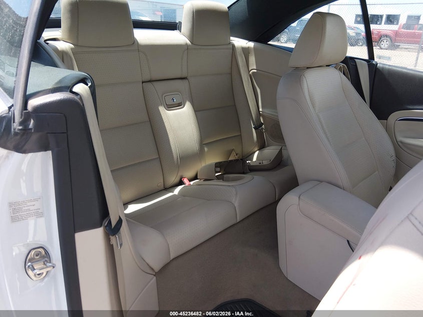 2014 VOLKSWAGEN EOS auction photo 8