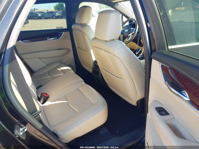 2018 CADILLAC XT5 auction photo 8