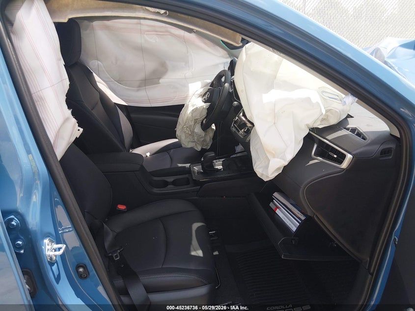 VIN 7MUDAAAG8TV169643 2026 TOYOTA COROLLA CROSS XLE