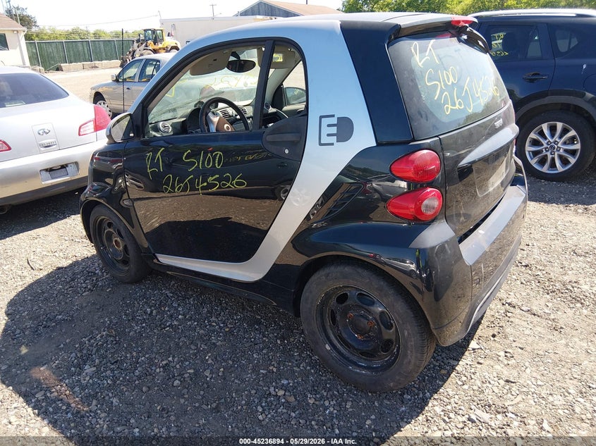 Vin: wmeej9aa9dk723002, lot: 45734685, smart fortwo electric drive passion 20133