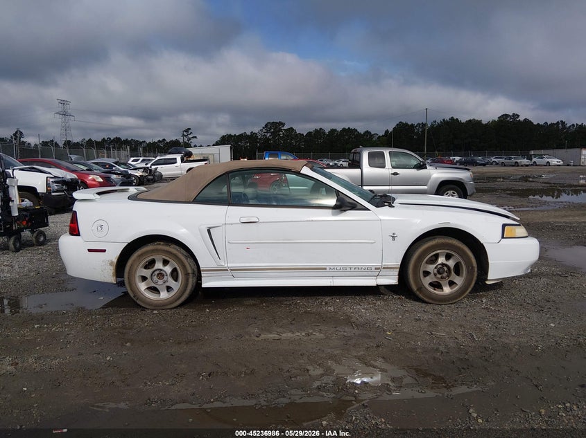 2000 Ford Mustang VIN: 1FAFP4442YF281047 Lot: 45236986