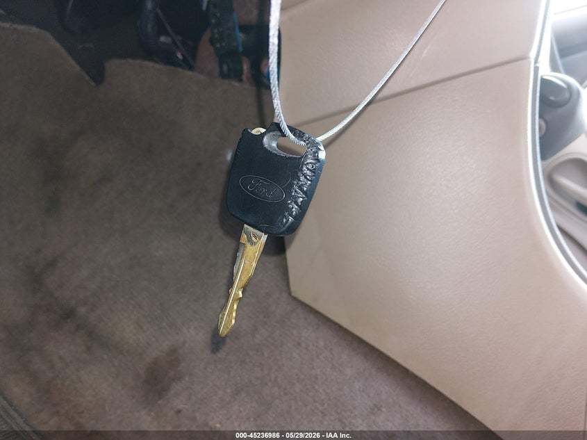 2000 Ford Mustang VIN: 1FAFP4442YF281047 Lot: 45236986