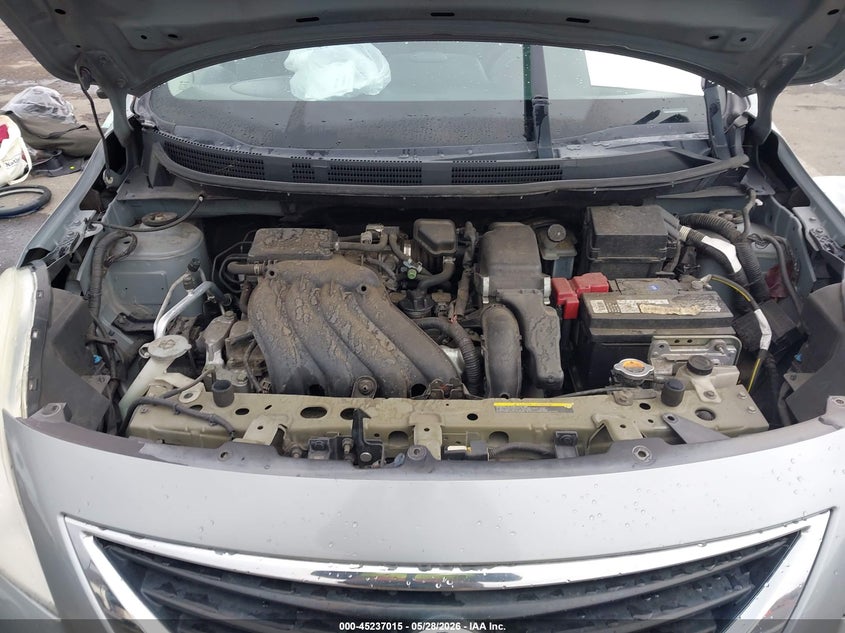 2012 Nissan Versa 1.6 1.6 Sv silver Lot 111045237015 Vin 3N1CN7AP1CL921639
