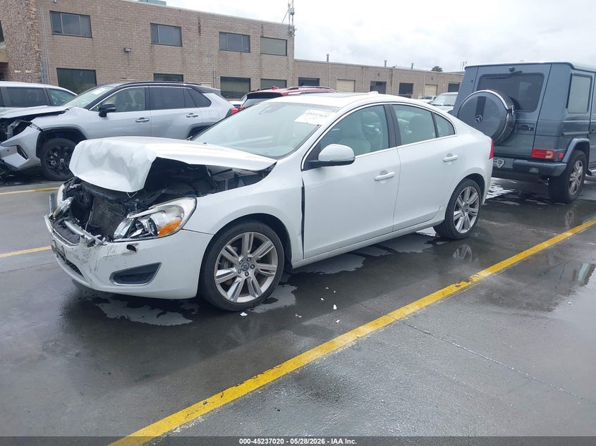 2012 Volvo S60 24.0 T6/T6 R-Design white Lot 111045237020 Vin YV1902FH1C2139153