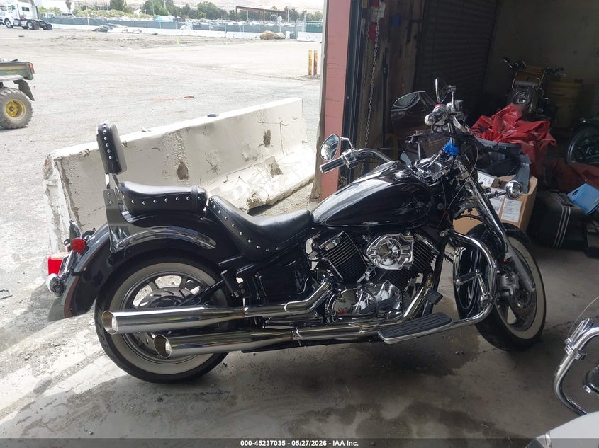 2006 Yamaha Xvs1100 A VIN: JYAVP11YX6A009833 Lot: 45237035