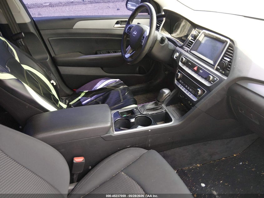 2019 HYUNDAI SONATA auction photo 5