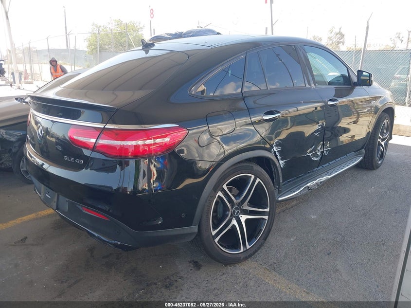 MERCEDES-BENZ AMG GLE 43 COUPE - zdjęcie 4