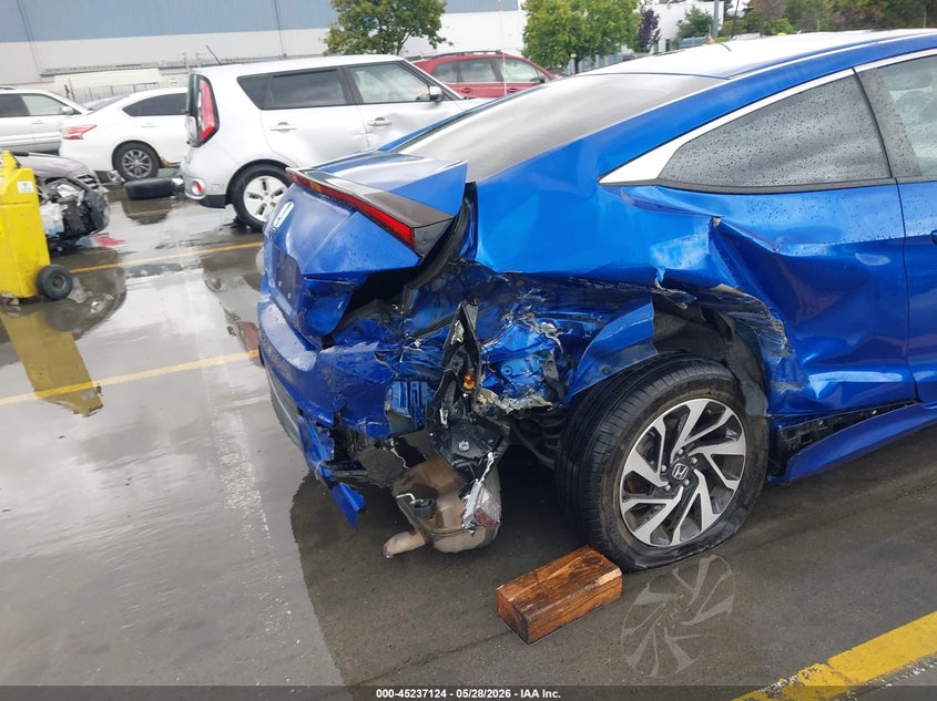 2016 HONDA CIVIC auction photo 6
