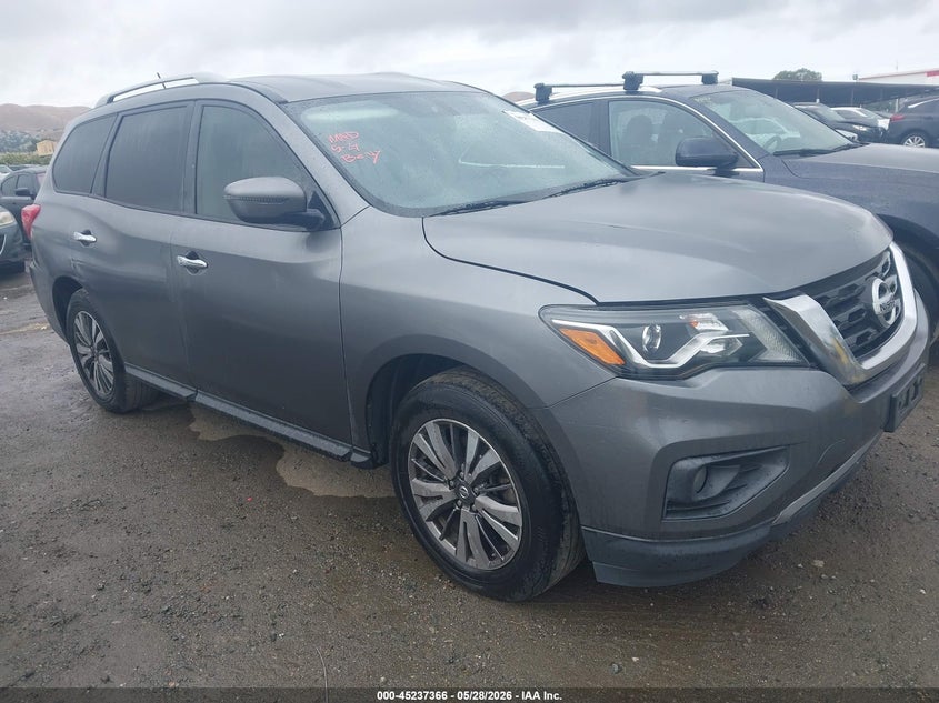 2018 NISSAN PATHFINDER SV