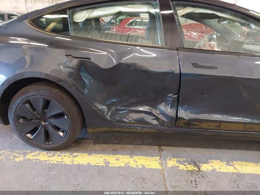 2025 TESLA MODEL 3 auction photo 6