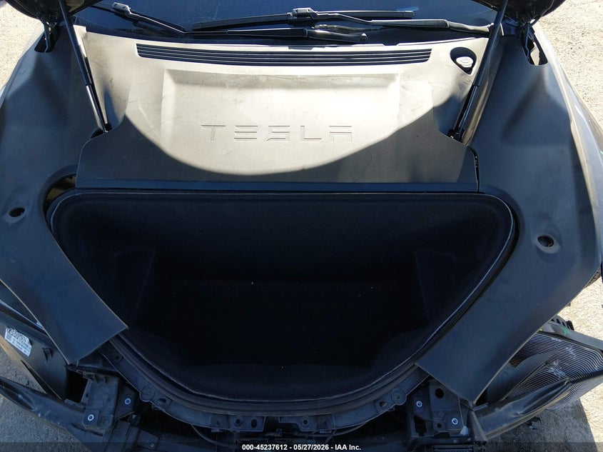 2020 Tesla Model S Long Range Dual Motor All-Wheel Drive/Long Range Plus Dual Motor All-Wheel Drive VIN: 5YJSA1E20LF381926 Lot: 45237612