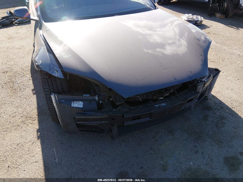 2020 Tesla Model S Long Range Dual Motor All-Wheel Drive/Long Range Plus Dual Motor All-Wheel Drive VIN: 5YJSA1E20LF381926 Lot: 45237612