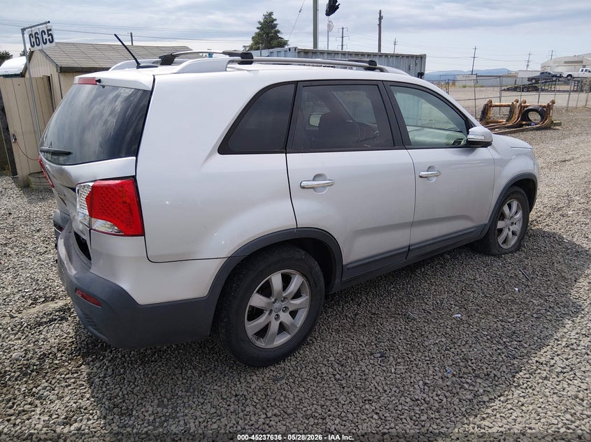 2012 KIA SORENTO auction photo 4