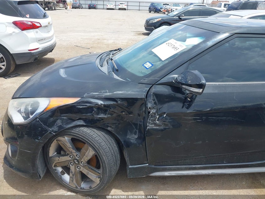 2014 Hyundai Veloster Turbo W/Blue VIN: KMHTC6AE3EU210315 Lot: 45237693