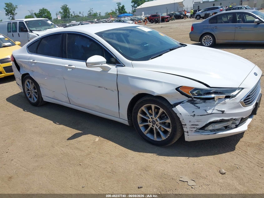 Vin: 3fa6p0hd8hr230769, lot: 45735531, ford fusion se 2017 img_1