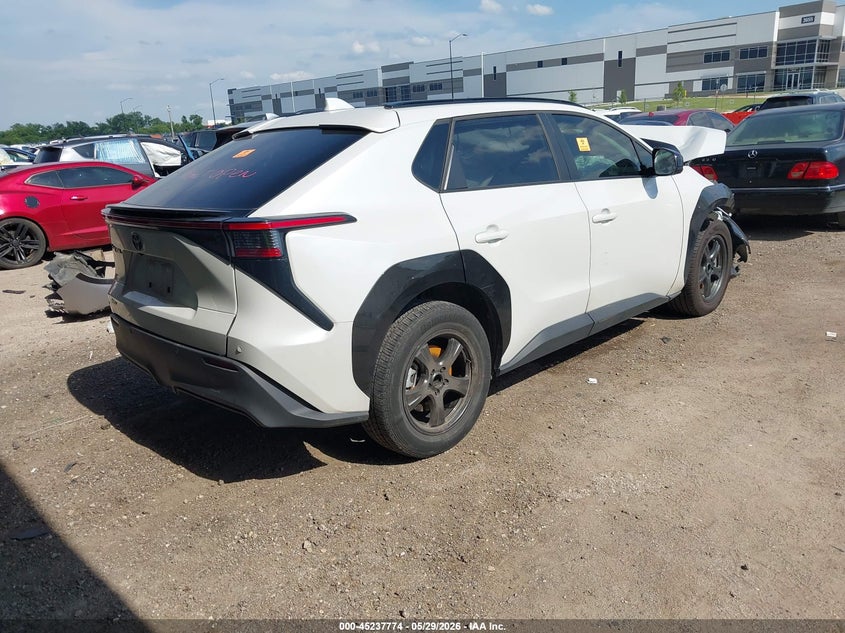 2024 TOYOTA BZ4X auction photo 4