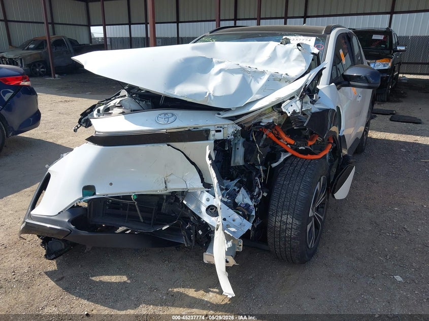 2024 TOYOTA BZ4X auction photo 6
