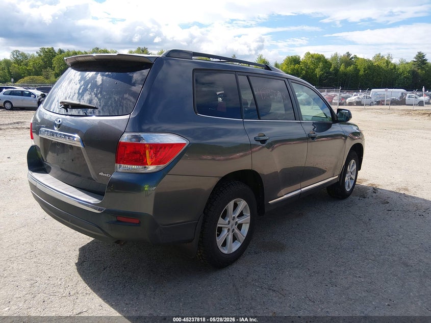 Vin: 5tdbk3eh4bs086318, lot: 45735609, toyota highlander se v6 20114