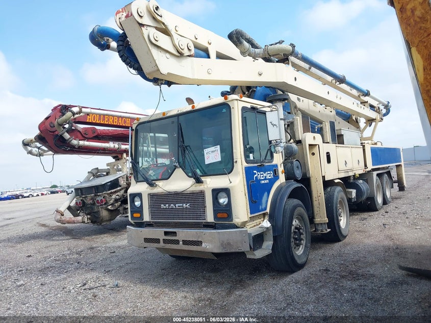 2007 MACK 600 auction photo 2