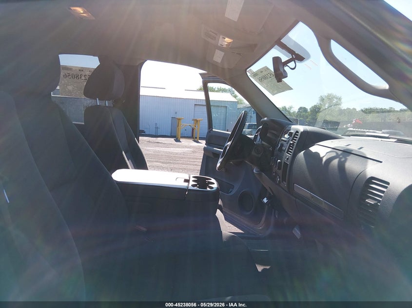 2009 GMC SIERRA TRUCK 6.0L V-8 VVT, 360HP