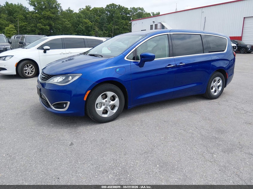 2018 Chrysler Pacifica Hybrid Touring Plus 2C4RC1H70JR289720 photo 1