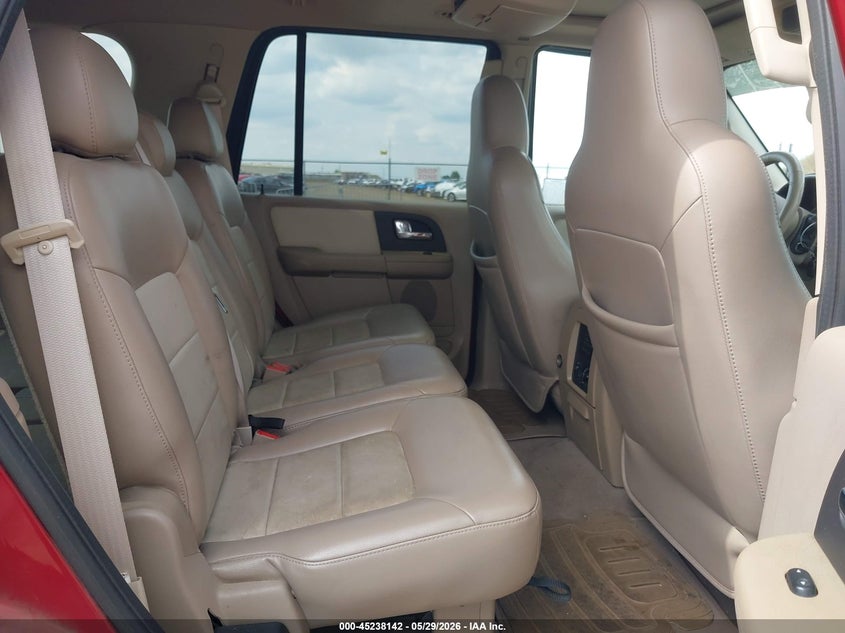 2005 Ford Expedition Eddie Bauer/King Ranch VIN: 1FMFU18525LA51067 Lot: 45238142