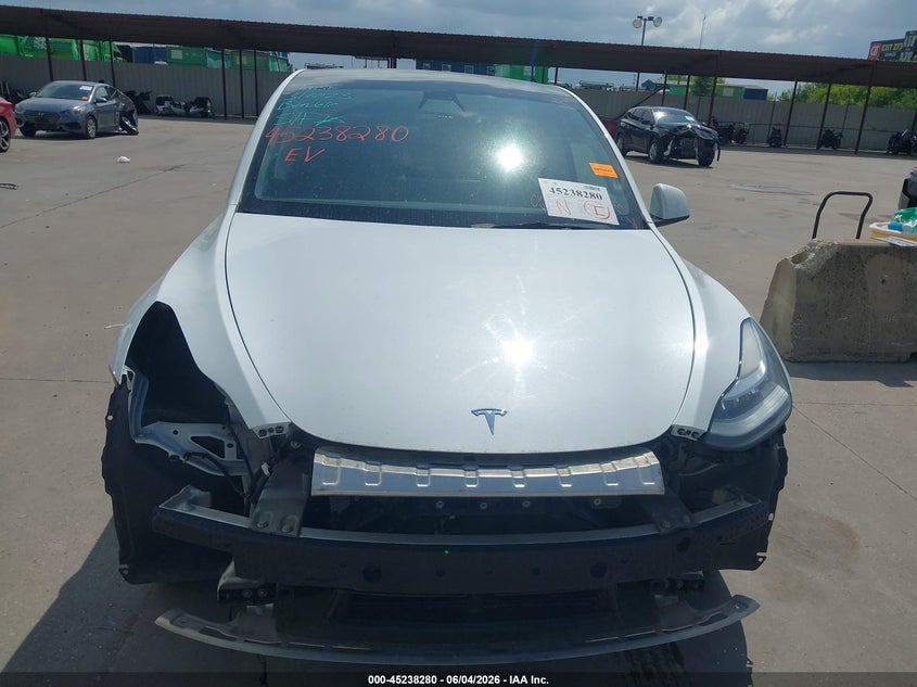 2022 Tesla Model Y Long Range Dual Motor All-Wheel Drive VIN: 7SAYGDEE4NF316023 Lot: 45238280