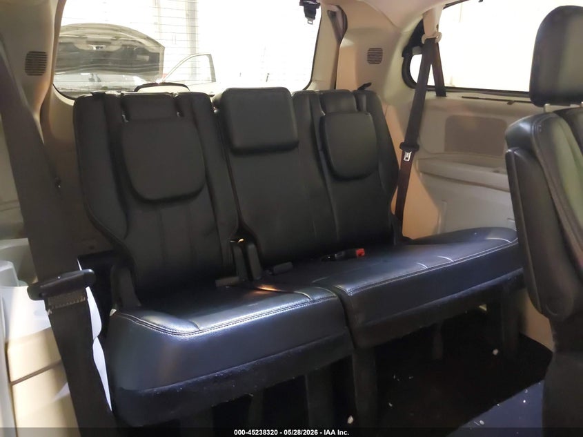 2015 Chrysler Town & Country Touring-L VIN: 2C4RC1CG8FR554740 Lot: 45238320