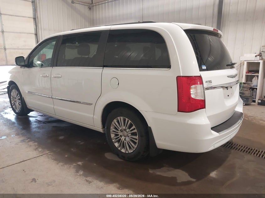 Vin: 2c4rc1cg8fr554740, lot: 45736111, chrysler town & country touring-l 20153