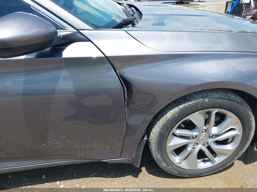 2018 HONDA ACCORD LX — Photo 18