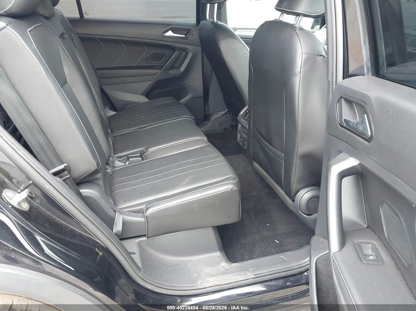 2022 VOLKSWAGEN TIGUAN auction photo 8