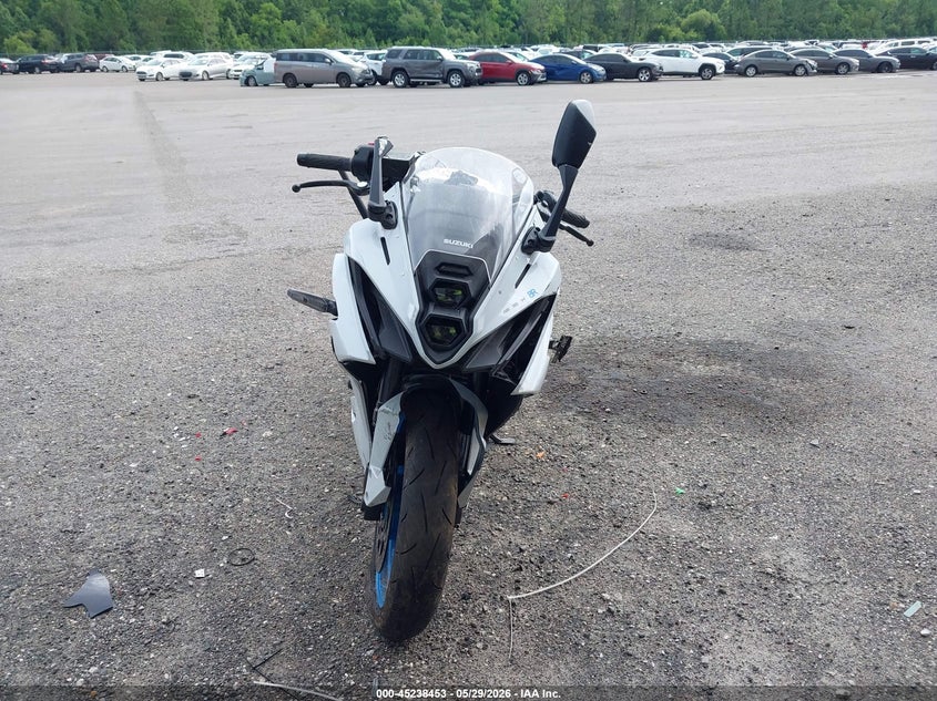 2026 SUZUKI GSX800 auction photo 5