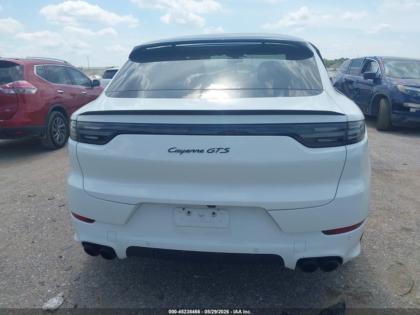 PORSCHE CAYENNE COUPE - zdjęcie 16