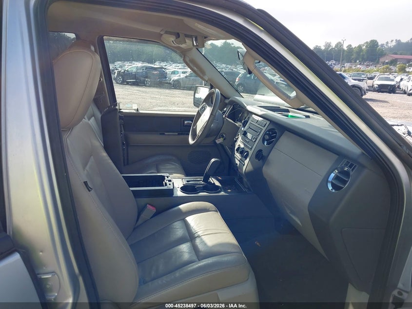 2013 Ford Expedition Xlt VIN: 1FMJU1H51DEF11378 Lot: 45238497