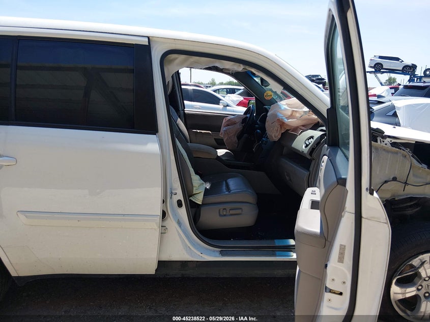 5FNYF4H50CB057247 2012 Honda Pilot 3.5 Ex-L white