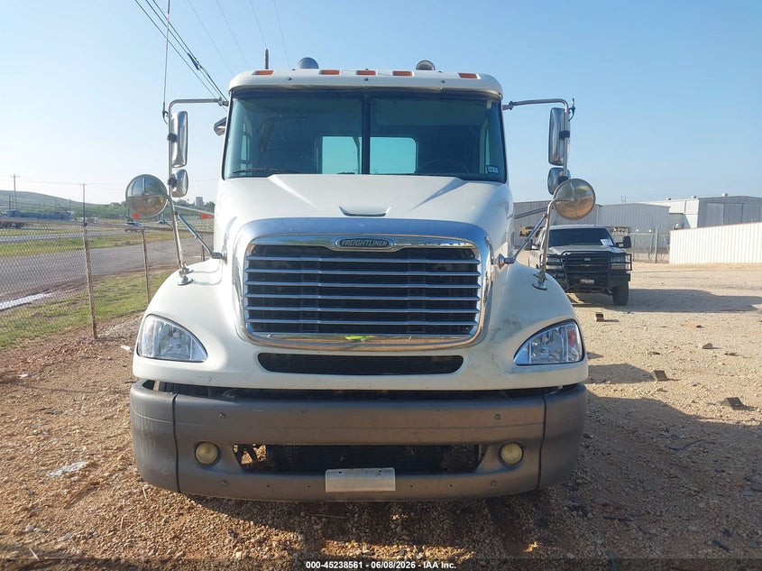 2005 OTHER FREIGHTLINER COLUMBIA 112 TRUCK N/A