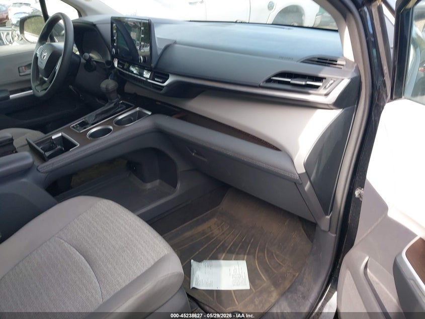 2021 TOYOTA SIENNA auction photo 5