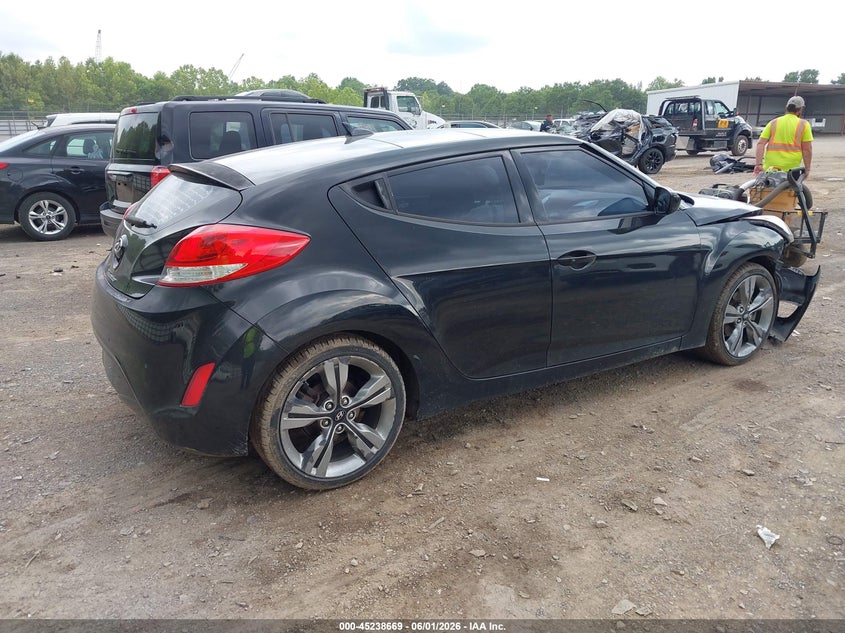 Vin: kmhtc6ad2fu230399, lot: 45736460, hyundai veloster 20154