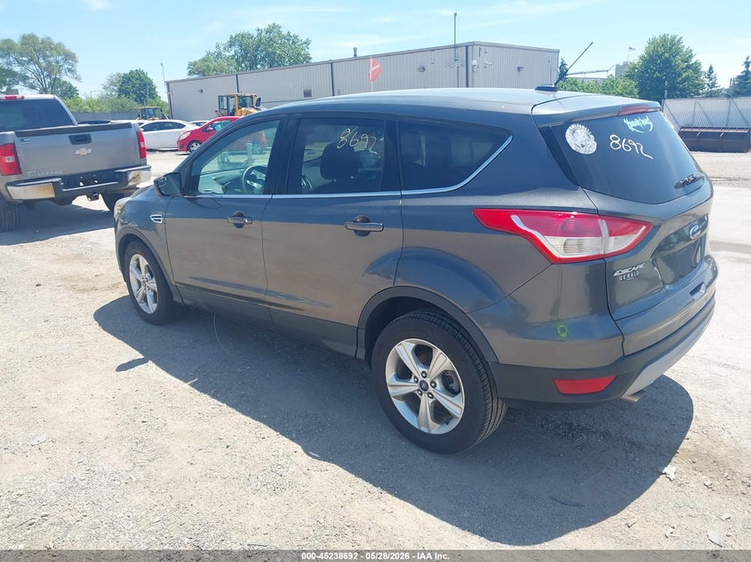 Vin: 1fmcu0g7xfuc57295, lot: 45736483, ford escape se 20153