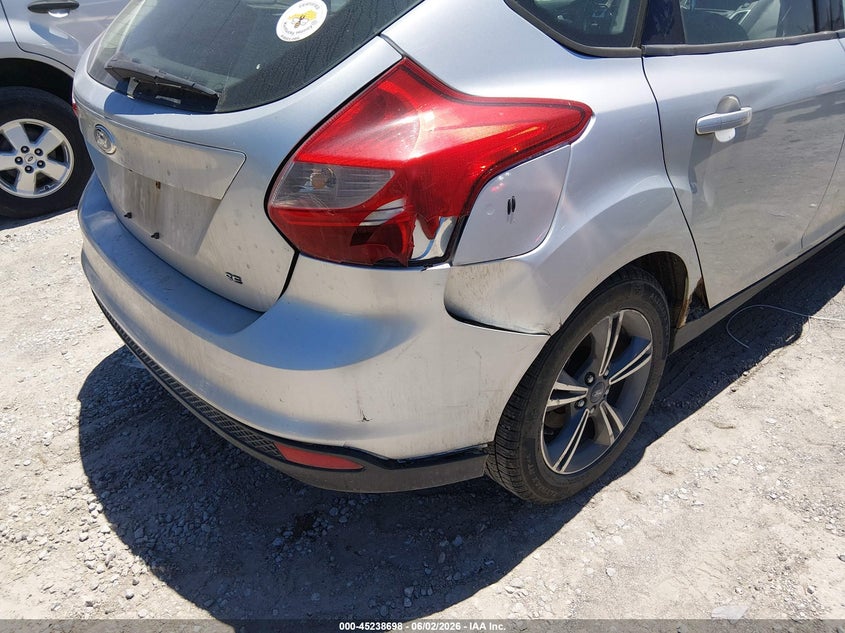 2012 Ford Focus 2.0 Se silver Lot 111045238698 Vin 1FAHP3K2XCL361355
